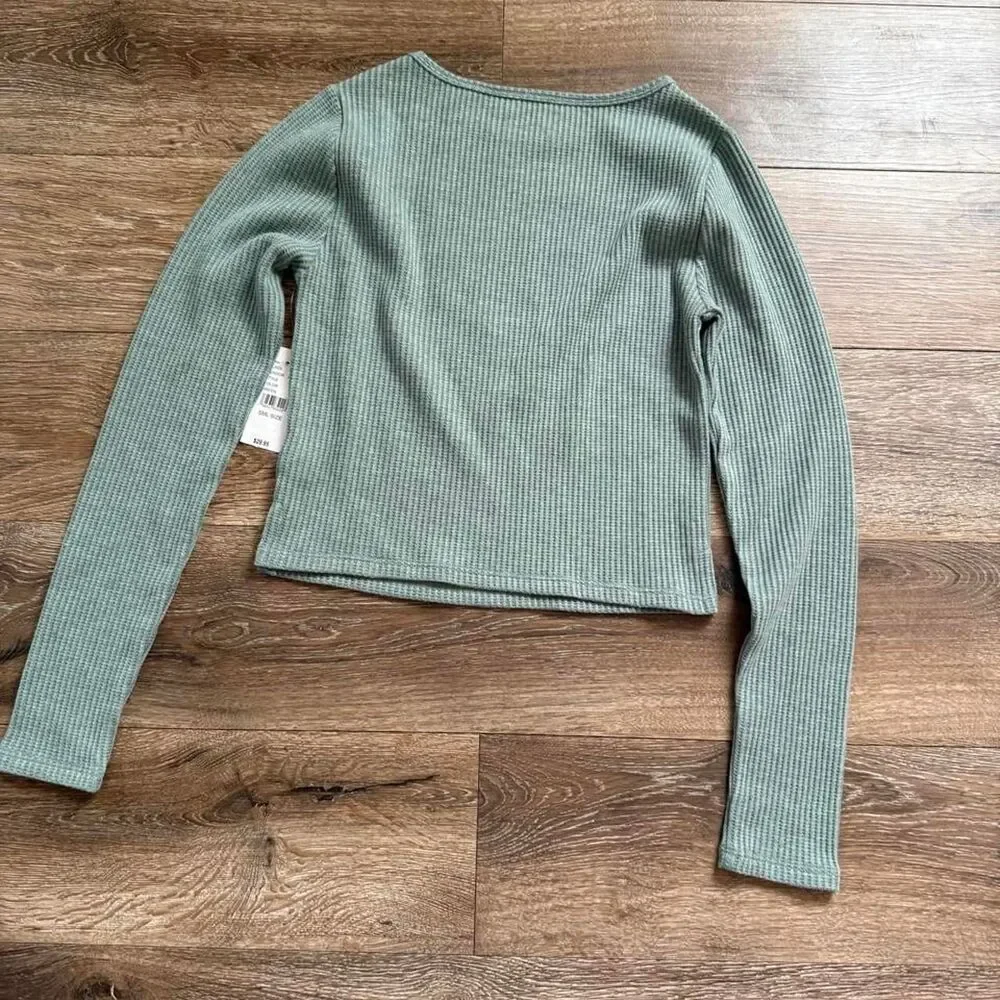 Pacsun Women's Green and Khaki Shirt - Picture 4 of 6